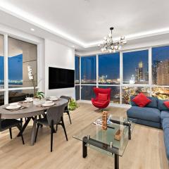 FIRST CLASS 2BR Vibrant Waterfront District