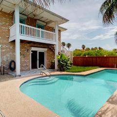 Bahama Breeze Unit B