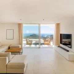 LUXURY PENTHOUSE ROOFTOP POOL JACUZZi OCEAN VIEWS PALO ALTO MARBELLA
