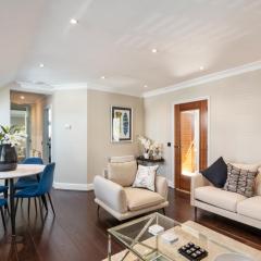 Weybridge - 2 Bed - parking