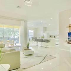 Renewed & Cozy 4bd Great Location To Disney