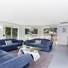 91 On the Rocks 91 Port Elliot Rd Hayborough Chiton - No Linen Included