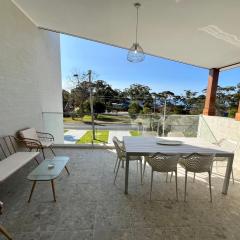 Jo Sea - New build, Luxury in Vincentia with Ocean Views