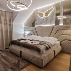 Stay PRESTIGE Apartment - Luxury Trnava, FREE INDOOR PARKING