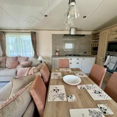 Wine Down Retreat - free Hoburne Passes included