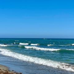 3New 2 bed 2 bath Apartment with Community pool and local beach