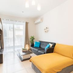 2 Bedroom in Central St Julians Prime Location in Paceville APT 3 by Vaganza