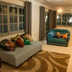 Casa c otima localizacao em Teixeira de Freitas-BA