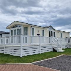 The Knightsbridge, Boulevard, Seal Bay Resort