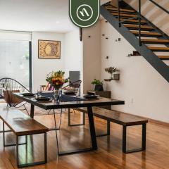 Two Story 2 BR Condo with Patio in Roma Norte