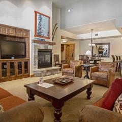 Outdoor Pool and Hot Tub, Air Conditioning, Covered Deck with Gas Grill, Penthouse Level