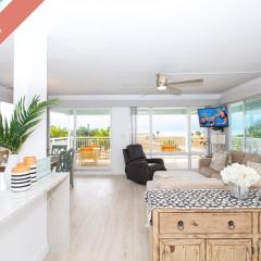 Tropic Terrace Resort #59 - Beach View Penthouse!