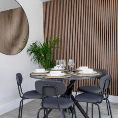 Durham, Free Parking, Central - Modern House