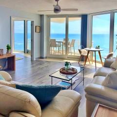 Relaxing Ocean Front penthouse