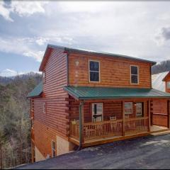 NEWLY Built! 5BR-5BH-Hottub-WIFI-Theater-Pool Tble