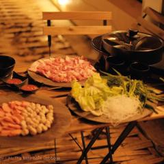 At The Mountain Cottage, Tiny Home at Doichang with Hot tub Included Breakfast and Dinner