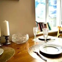 43m2 Apartament Saski- Blisko Starówki i Dworca Centralnego- Elektoralna 19a