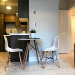 Relax In Style In Edinburghs Buzzing West End