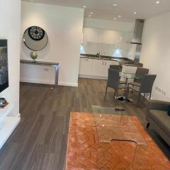 Inviting 4-Bed Apartment in Dartford