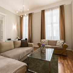 Spacious Apartment by Opera- 2 BR- 2 Bath- AC