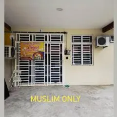 Cahya Homestay Bukit Gambang