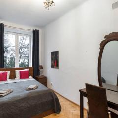 Close-Central Warsaw Apartment - Great Location- Warsaw Stays- Freta