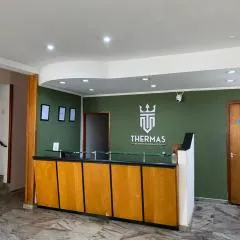 Hotel Thermas da Mantiqueira - Poços de Caldas - De frente para a Praça Central e Relógio Floral