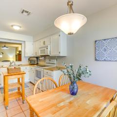 Bella Vista Townhome with Deck Near Back 40 Trail!