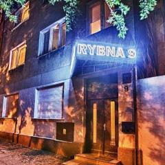 Najtańsze noclegi Rybna 9