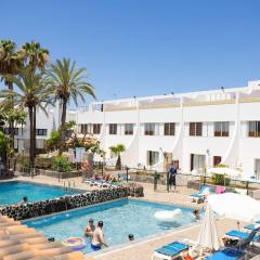 Dialez Holidays - Rebecca