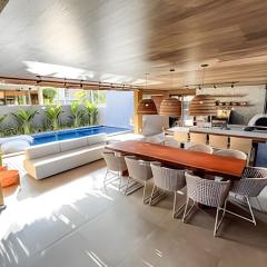 Casa com Ofurô, Piscina Aquecida e Cozinheira