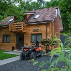 Bear's Lair Chalet