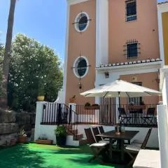 Casa Mira Casares Costa