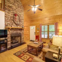 Private Cabin on 2 Acres Hot Tub, 10 Mi to Boone!