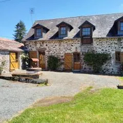 la longère du plessis Mornay, 30 min du Puy du fo, wifi, parking, jardin