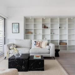 Alimos 2BR Apartment with Splendid Sea View by UPSTREET