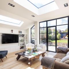 Veeve - An Airy Abode