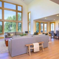 The Ledges with Game Room and Theatre