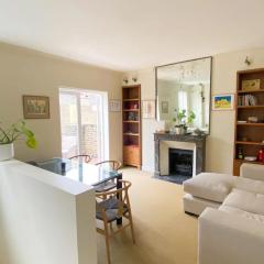 Quaint 1BD Flat Private Balcony West Kensington