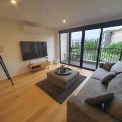 Family Friendly 2BR Townhouse 5mins to Hospital - Hosted by Canstay