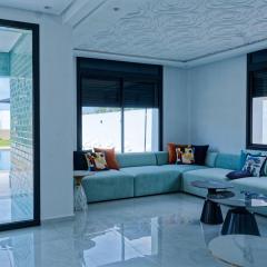 Villa de Luxe à Dar Bouazza Piscine Privée Fibre 100 Mbps Netflix et YouTube Premium