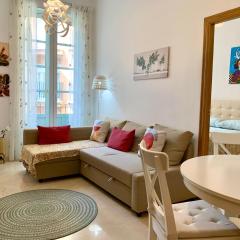 Charming Flat at Historic Centre & short walk to Beach