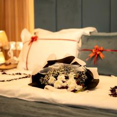 نصف الموسم للشقق المخدومة - اقتصادي