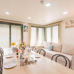 House for large families, metro 2min, #security