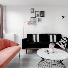 3BR Off A13 , Sleeps 6, 2mins to Langdon DLR,Free Parking