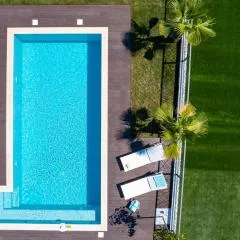 Villa Florinda with Pool and Prime Location near Split