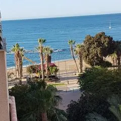 Bella ÁGUILAS - Excelente ubicación en Las Delicias, vistas al mar, Wifi y Parking gratis