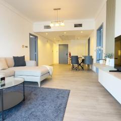 Jumeriah Lake Tower (JLT)-(LAKE VIEW)