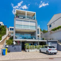 Panoramica Apartment with Whirlpool