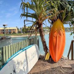 Mooloolaba Waterfront Two Story Unit with Pontoon